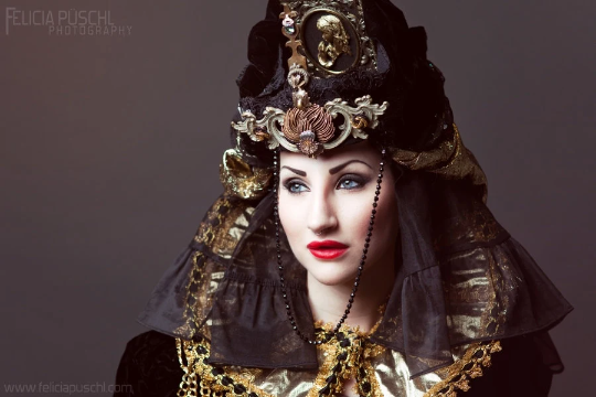 Model wearing the black queen costume handmade by Marelle Couture https://marellecouture.etsy.com  #costume #blackqueen #Marelle Couture 